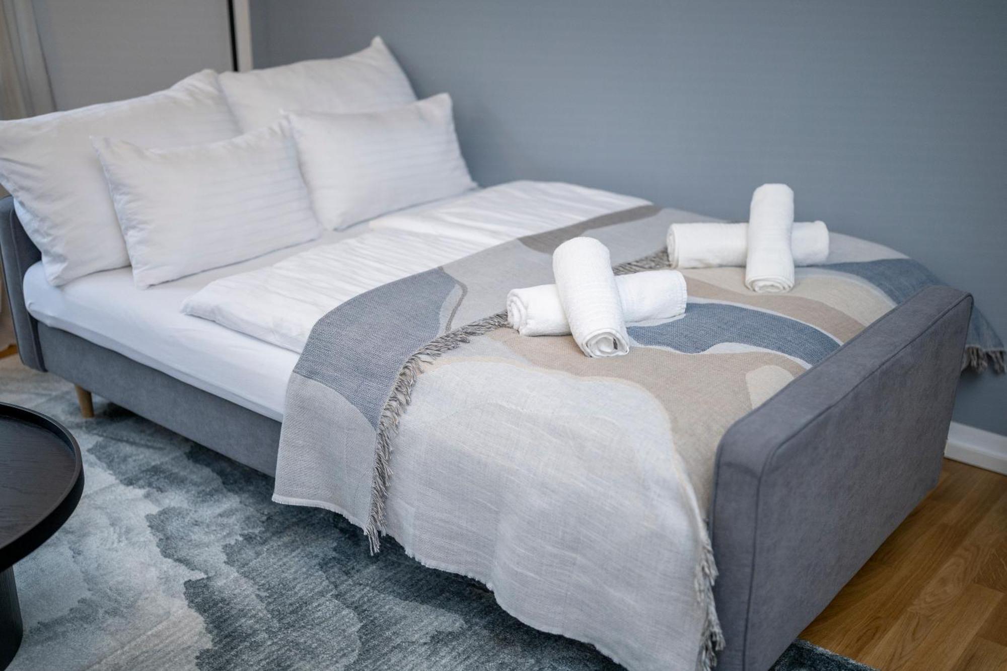 Olive Apartments - 2X Kingsize Betten - Sehr Zentral Leverkusen Eksteriør bilde